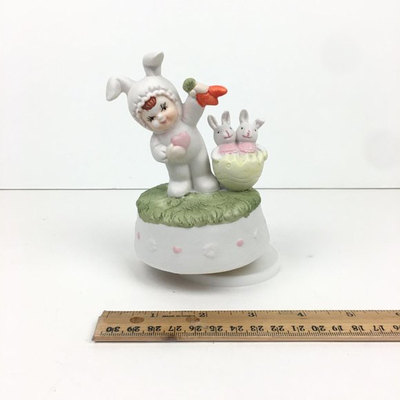 Vtg‎ Easter Bunny Rabbit Holiday Figurine Musical Revolving Child Pastel Colors - Picture 3 of 9